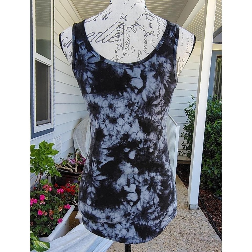 Womens Black and Gray Tie Dye Scoop Neck Knit Tank Top Medium Casual Beach - Picture 3 of 4